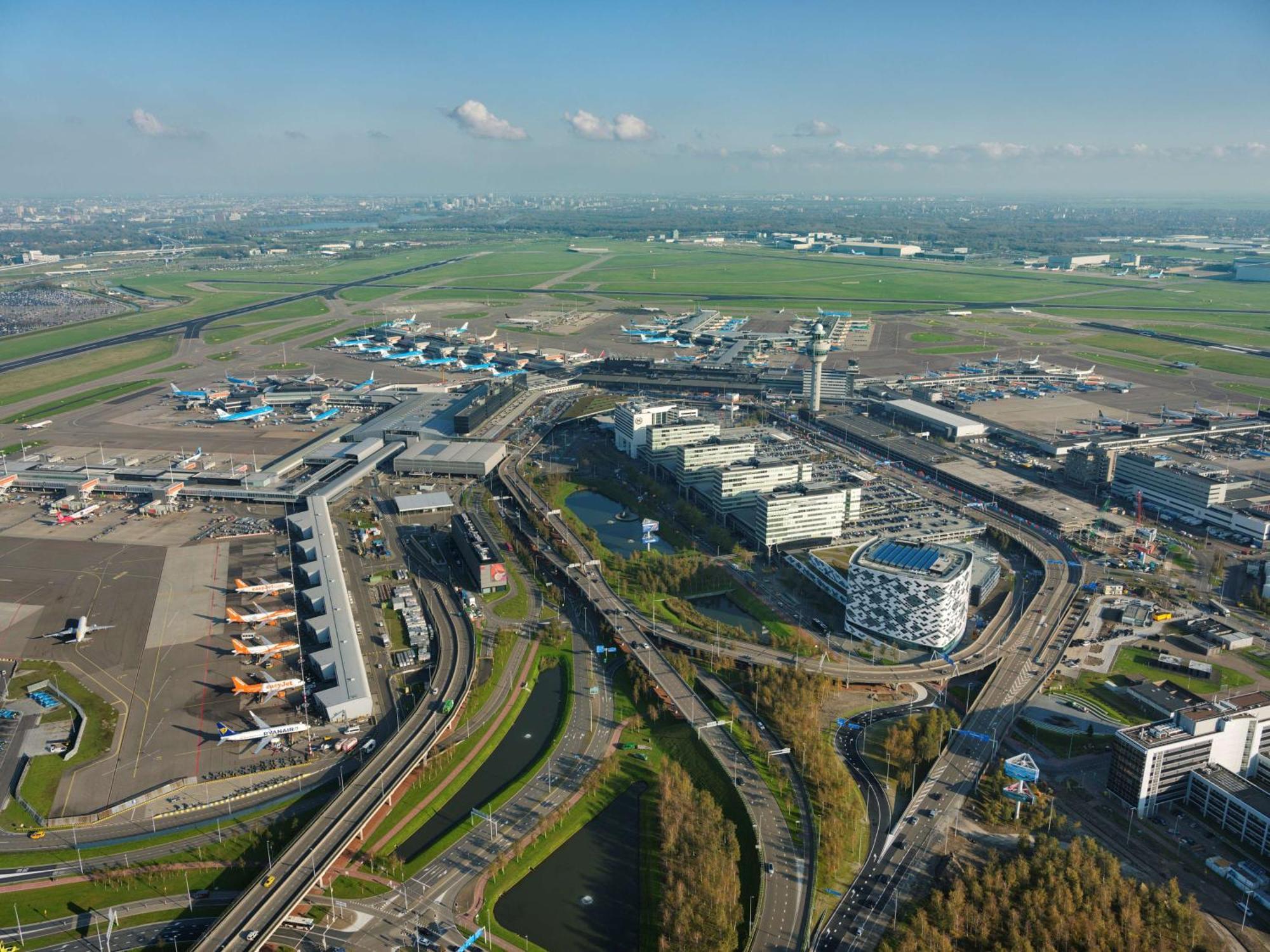 Hilton Amsterdam Airport Schiphol Hotel Exterior photo